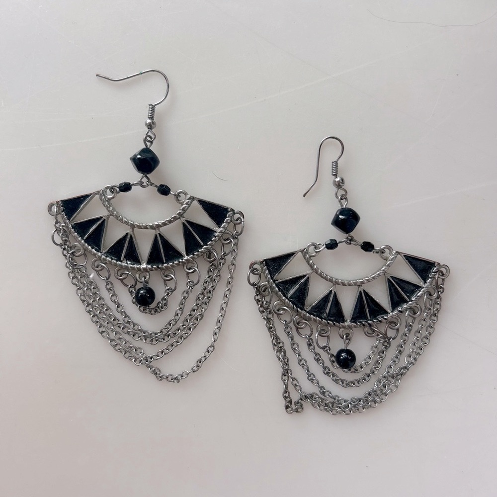 Simons Black and Silver Geometric Earrings
